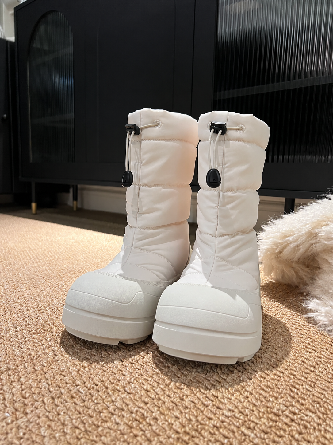 Fleece Lined Platform Boots OLA072