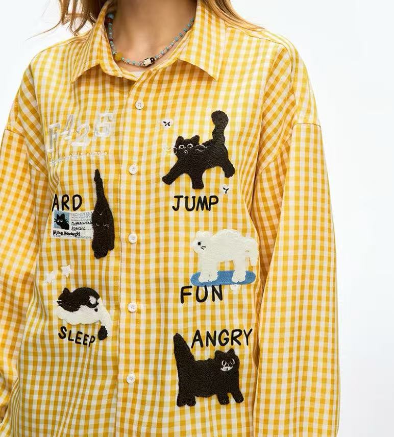 Cute and relaxed cat embroidered check shirt OL1821