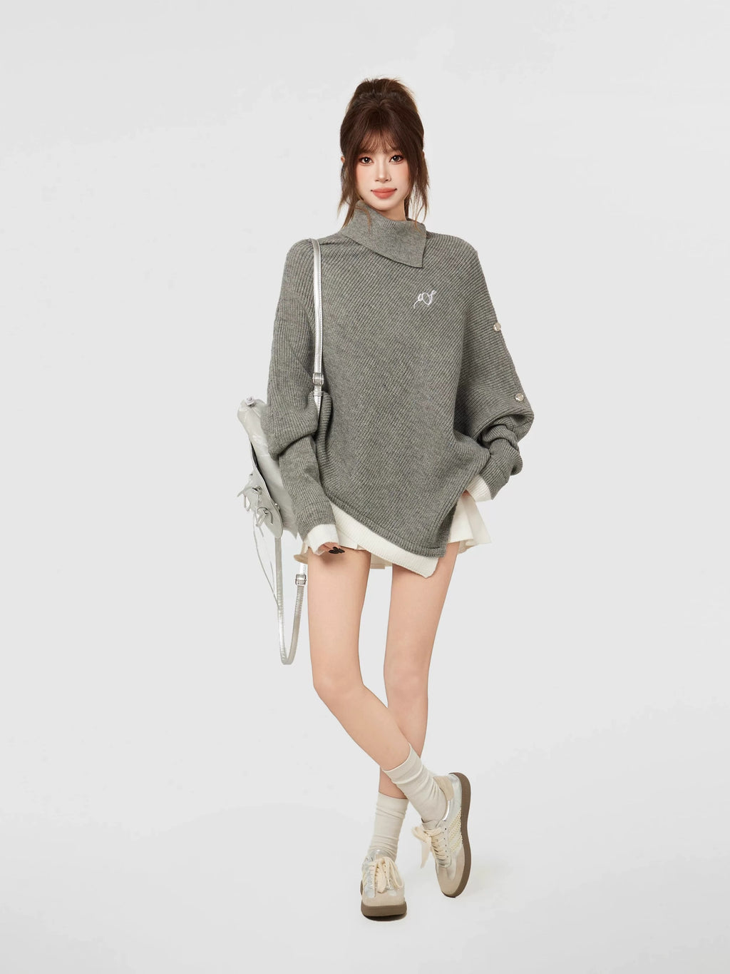 グレー ラビットヤーン混 ハイネックニット