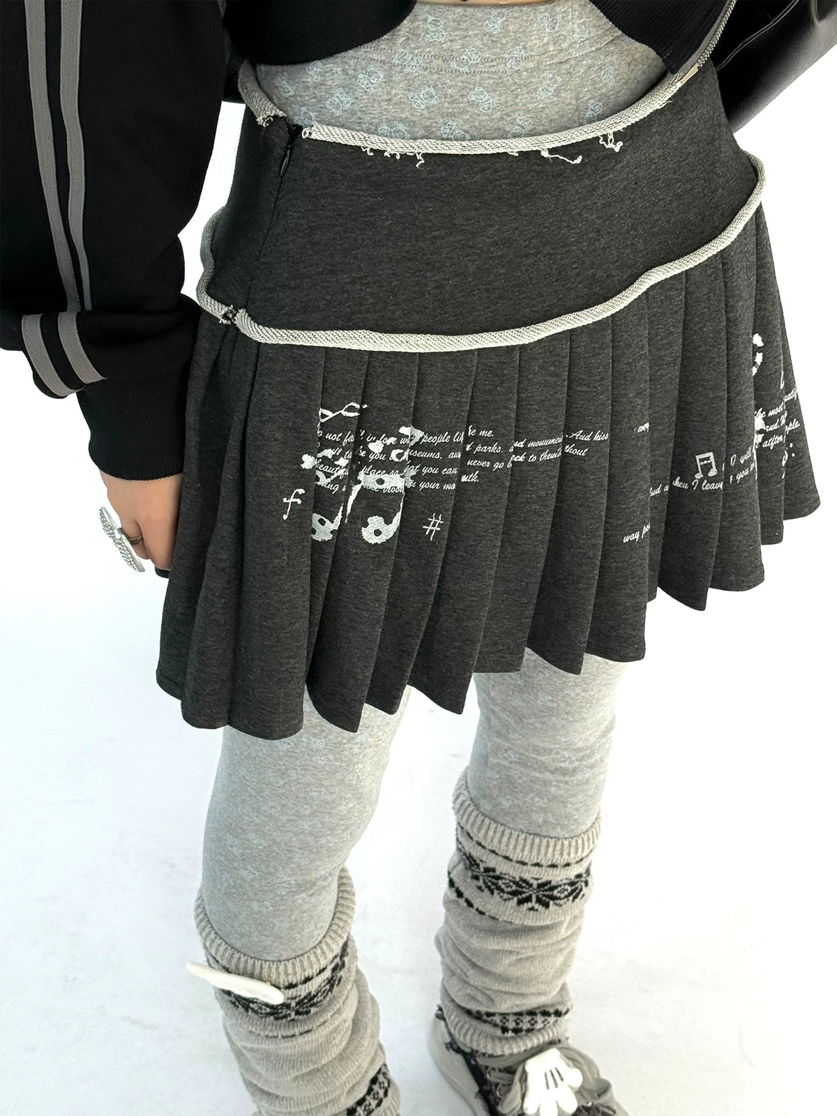 Music Note Rolled Waist Pleated Skirt OL2481 oliviroa オリヴィオラ