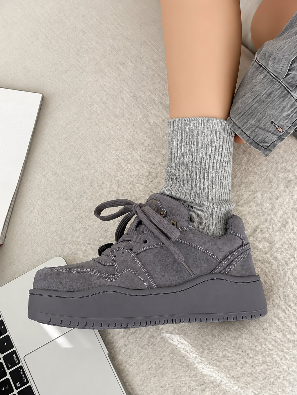 Retro Chunky Platform Sneakers OLA064 oliviroa オリヴィオラ
