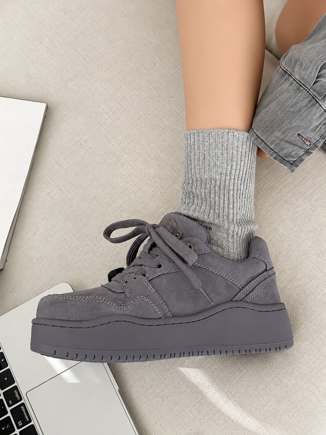 Retro Chunky Platform Sneakers OLA064 oliviroa オリヴィオラ