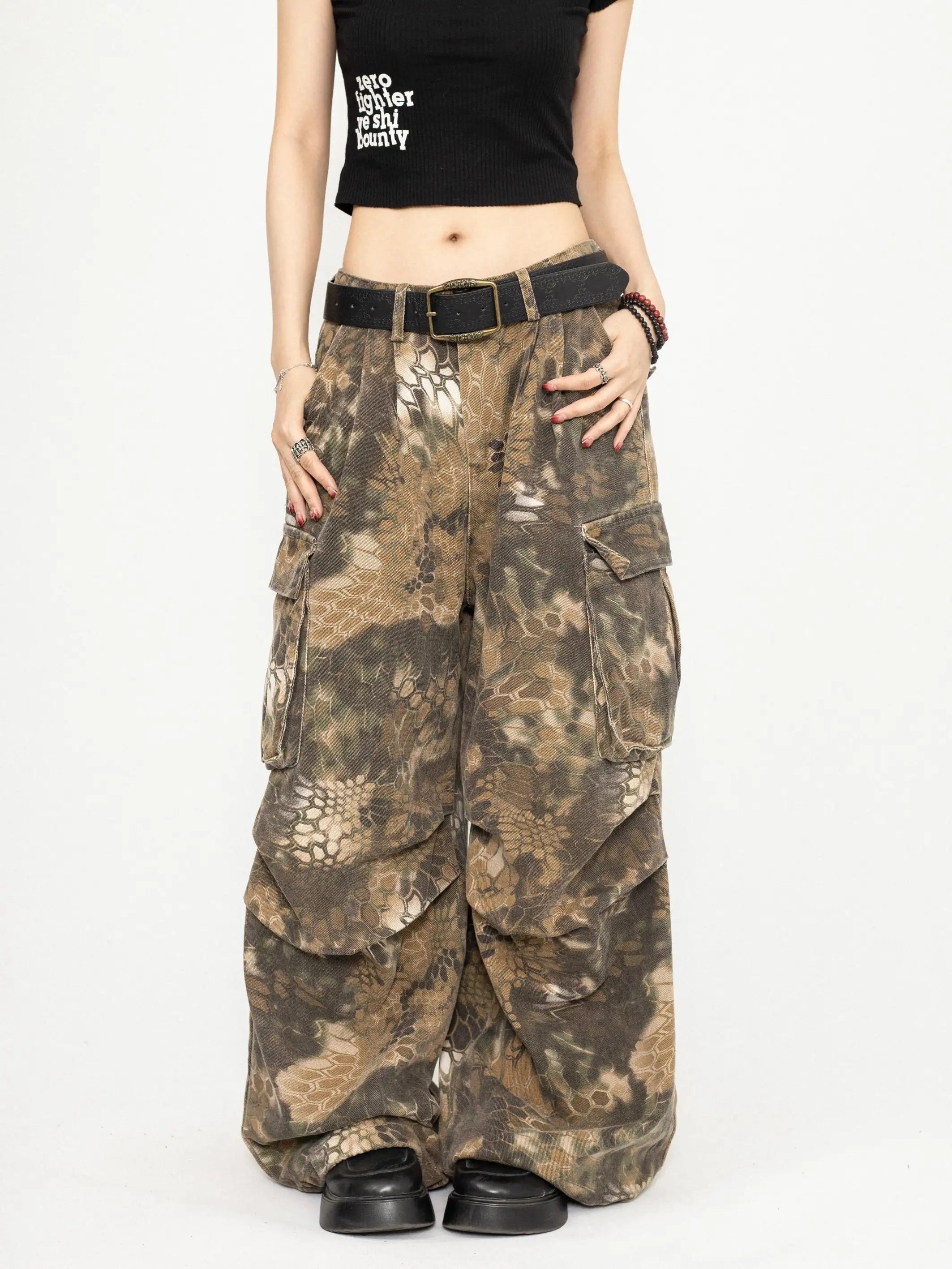 カーゴパンツカモ カーキ ゆったりワイドシルエット