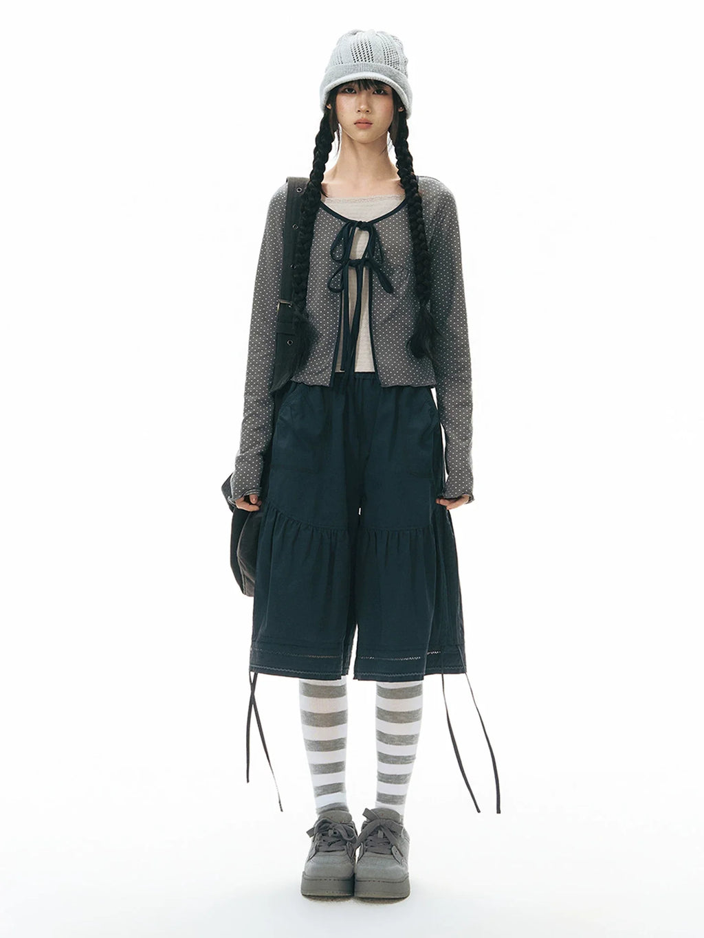 Gray White Striped Slouch Socks OLA026 oliviroa オリヴィオラ