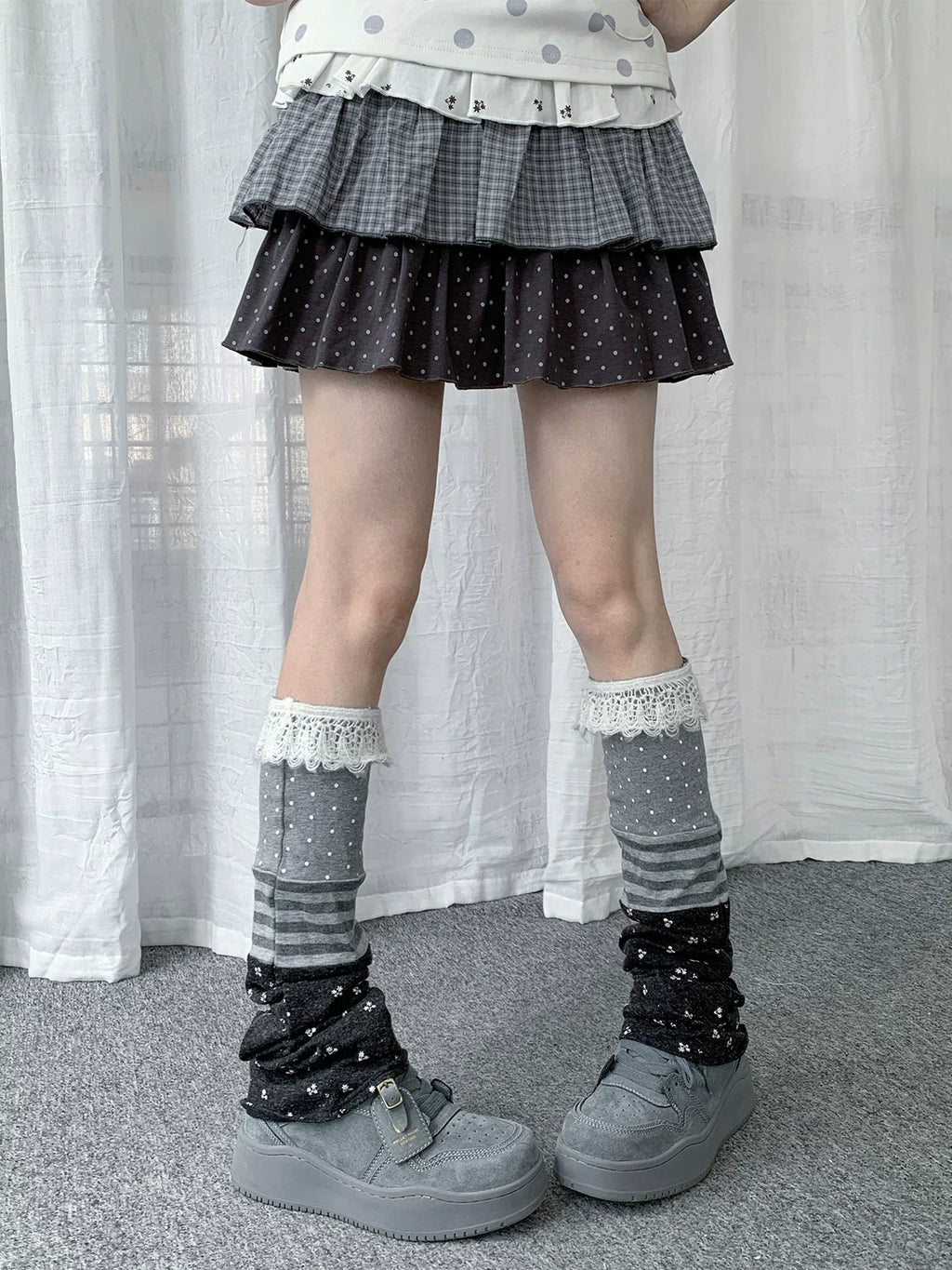 Polka Dot Lace Trim Leg Warmers OLA029 oliviroa オリヴィオラ