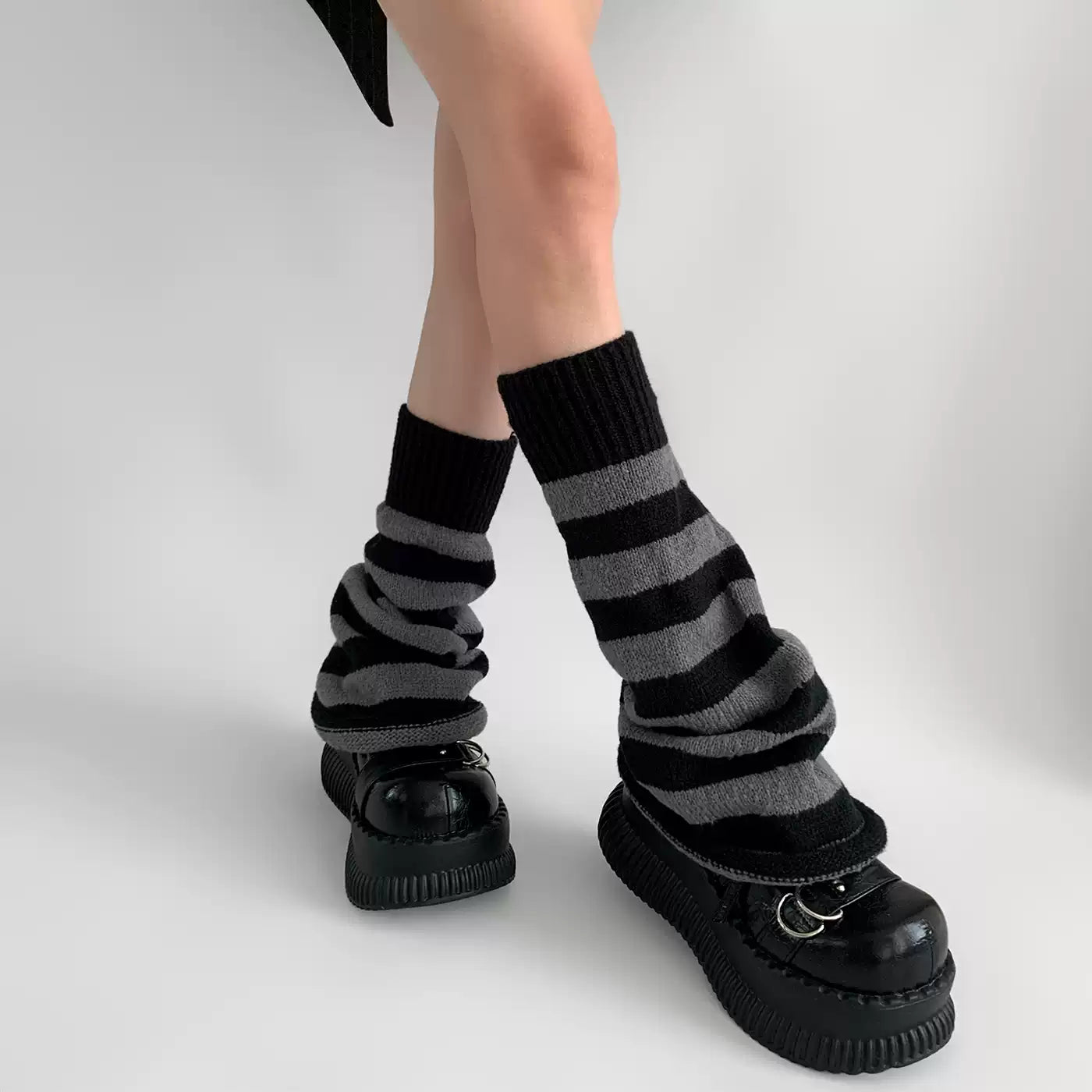 Striped Colorblock Flared Leg Warmers OLA020 oliviroa オリヴィオラ