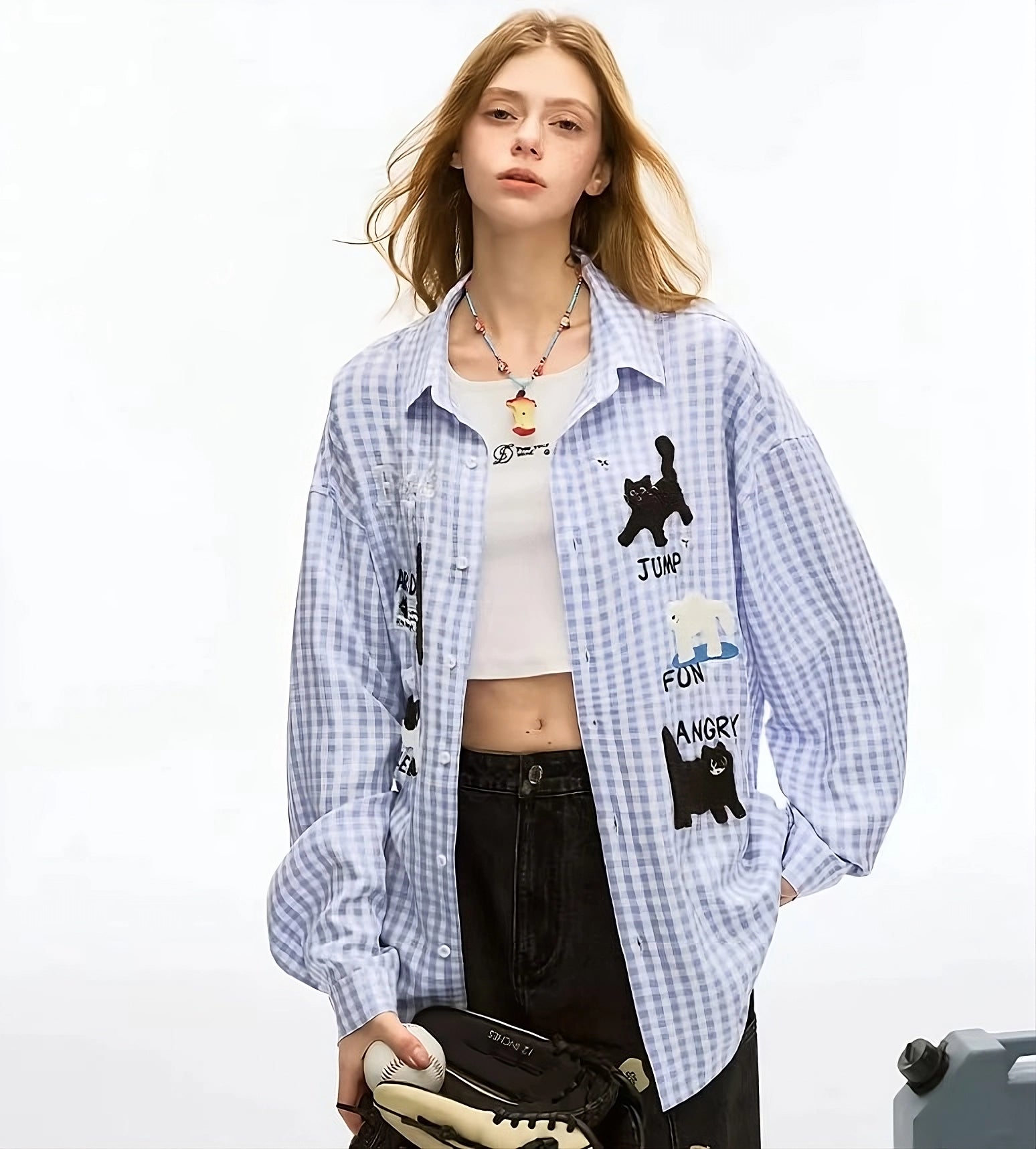 Cute and relaxed cat embroidered check shirt OL1821